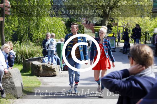 Alphen aan de Rijn 7 mei 2015
Patrick Martens (Koen),Aad van Toor (Adriaan), Bas van Toor (Bassie) en Janouk Kelderman (Keet) tijdens de opnamedag van de nieuwe speelfilm Keet & Koen en de speurtocht naar Bassie & Adriaan .