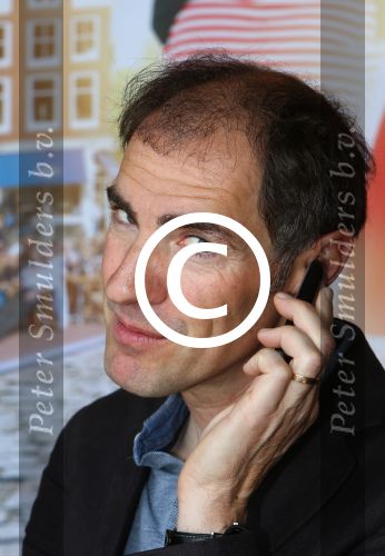 Amsterdam, 15 Mei 2015
Presentatie Cast nieuste speelfilm van Johan Nijenhuis, Rokjesdag
REGISSEUR Johan Nijenhuis