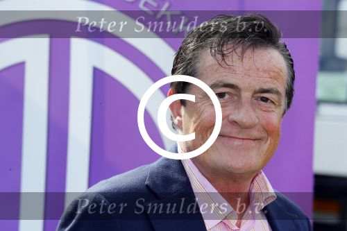 Amsterdam 21 mei 2015  
Presentatie nieuwe theaterstukken Janke Dekker Productions. (Janke Dekker en Michael v Praag)
Aanwezige castleden Erris v Ginkel Esther Lindenbergh Frans Mulder Johnny Kraaijkamp Kali v Starrenburg Suus Ruis Sandra Reemer Xander de Vledder Truus te Stelle Maaike Widdershoven en Mike Weerts