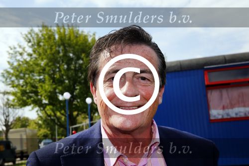 Amsterdam 21 mei 2015  
Presentatie nieuwe theaterstukken Janke Dekker Productions. (Janke Dekker en Michael v Praag)
Aanwezige castleden Erris v Ginkel Esther Lindenbergh Frans Mulder Johnny Kraaijkamp Kali v Starrenburg Suus Ruis Sandra Reemer Xander de Vledder Truus te Stelle Maaike Widdershoven en Mike Weerts