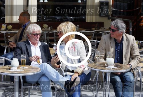 Amsterdam 26 mei 2015  
Joke Bruijs met haar vriend Frits Landesbergen en ex Boris Bayer en Gerard Cox