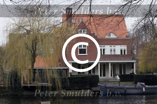 Amsterdam 15 maart 2015 3n 25 mei 2015
Huis Jorica Coppen en Ebe v Riesen in Amsterdam zuid.