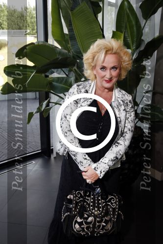 Amsterdam 8 juni 2015
Lunch georganiseerd door Betty de Groot in het Fletscher Hotel aan de A2.  Karin Bloemen
