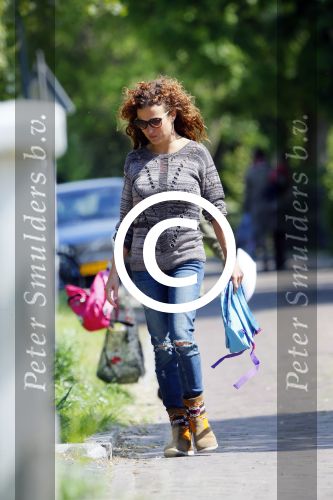 Zuiderwoude 28 mei 2015
Katja Schuurman op straat
