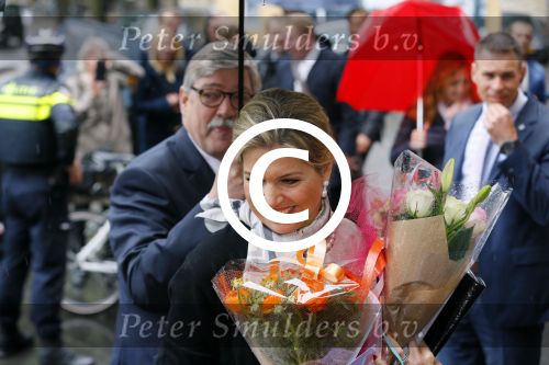 Utrecht 18 mei 2015
Koningin Maxima arriveert in haar audi A8 bij de prins Claus Leerstoel in Utrecht.