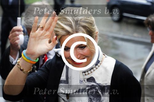 Utrecht 18 mei 2015
Koningin Maxima arriveert in haar audi A8 bij de prins Claus Leerstoel in Utrecht.