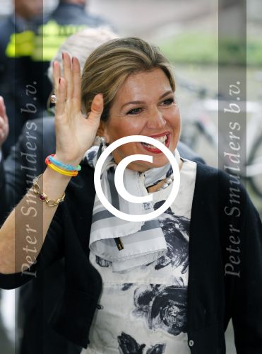 Utrecht 18 mei 2015
Koningin Maxima arriveert in haar audi A8 bij de prins Claus Leerstoel in Utrecht.