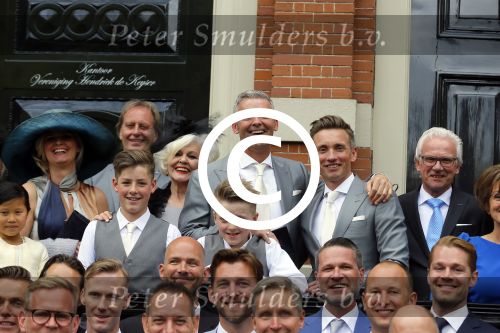 Amsterdam 1 mei 2015
Koos v Plateringen en Ton Keunen trouwen in huis Bartalotti. Ook de 2 zoons van Ton zijn aanwezig.