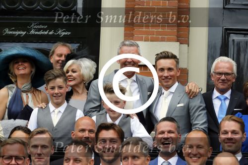 Amsterdam 1 mei 2015
Koos v Plateringen en Ton Keunen trouwen in huis Bartalotti. Ook de 2 zoons van Ton zijn aanwezig.