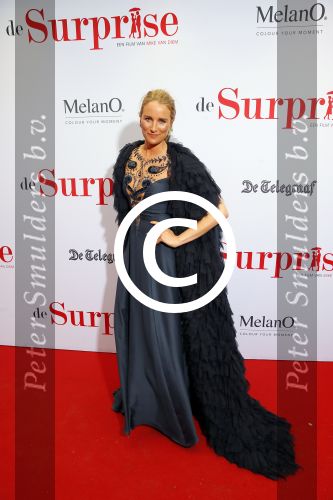 Amsterdam 18 mei 2015
Premiere de surprise van Mike v Diem met in de hoofdrollen Georgina Verbaan en Jeroen v Koningsbrugge. De premiere was in Tuschinski. Lieke v Lexmond met vriend Bas v Veggel