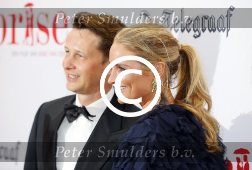 Amsterdam 18 mei 2015
Premiere de surprise van Mike v Diem met in de hoofdrollen Georgina Verbaan en Jeroen v Koningsbrugge. De premiere was in Tuschinski. Lieke v Lexmond met vriend Bas v Veggel