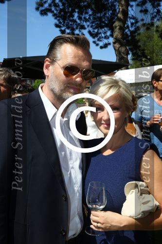 Amsterdam, 4 Juni 2015
Party van Talkies Magazine op het terras van het Hilton Hotel op de Apollolaan.
Lone v Roosendaal met man