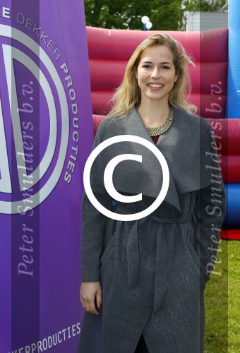 Amsterdam 21 mei 2015  
Presentatie nieuwe theaterstukken Janke Dekker Productions. (Janke Dekker en Michael v Praag)
Aanwezige castleden Erris v Ginkel Esther Lindenbergh Frans Mulder Johnny Kraaijkamp Kali v Starrenburg Suus Ruis Sandra Reemer Xander de Vledder Truus te Stelle Maaike Widdershoven en Mike Weerts