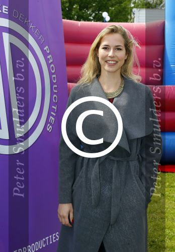 Amsterdam 21 mei 2015  
Presentatie nieuwe theaterstukken Janke Dekker Productions. (Janke Dekker en Michael v Praag)
Aanwezige castleden Erris v Ginkel Esther Lindenbergh Frans Mulder Johnny Kraaijkamp Kali v Starrenburg Suus Ruis Sandra Reemer Xander de Vledder Truus te Stelle Maaike Widdershoven en Mike Weerts
