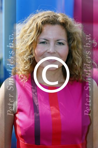 Amsterdam 21 mei 2015  
Presentatie nieuwe theaterstukken Janke Dekker Productions. (Janke Dekker en Michael v Praag)
Aanwezige castleden Erris v Ginkel Esther Lindenbergh Frans Mulder Johnny Kraaijkamp Kali v Starrenburg Suus Ruis Sandra Reemer Xander de Vledder Truus te Stelle Maaike Widdershoven en Mike Weerts