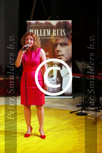 Amsterdam 21 mei 2015  
Presentatie nieuwe theaterstukken Janke Dekker Productions. (Janke Dekker en Michael v Praag)
Aanwezige castleden Erris v Ginkel Esther Lindenbergh Frans Mulder Johnny Kraaijkamp Kali v Starrenburg Suus Ruis Sandra Reemer Xander de Vledder Truus te Stelle Maaike Widdershoven en Mike Weerts