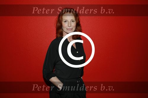 Amsterdam 11 mei 2015     
Presentaie castleden van de nieuwe stukken van Dommelgraaf en Cornelisse productions in de Meervaart.
Marian Mudder