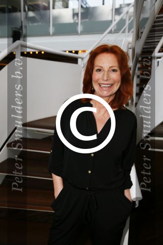 Amsterdam 11 mei 2015     
Presentaie castleden van de nieuwe stukken van Dommelgraaf en Cornelisse productions in de Meervaart. Marian Mudder
