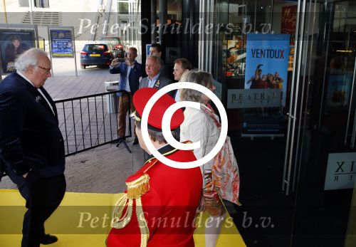 Utrecht 12 mei 2015
Premiere Ventoux in het Beatrix theater.
Mart Smeets met ..