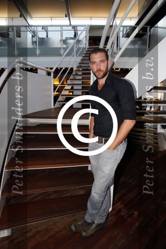 Amsterdam 11 mei 2015     
Presentaie castleden van de nieuwe stukken van Dommelgraaf en Cornelisse productions in de Meervaart. Matteo v d Grijn