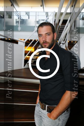 Amsterdam 11 mei 2015     
Presentaie castleden van de nieuwe stukken van Dommelgraaf en Cornelisse productions in de Meervaart. Matteo v d Grijn