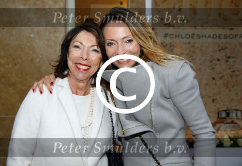 Amsterdam 6 mei 2015 
Presentatie nieuwe parfum van Cloe bij ici paris op de kalverstraat. May-Britt Mobach met moeder