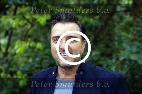Hilversum 1 mei 2015
Boek presentatie van LUV. Marga Scheide en Jose Hoebee zijn aanwezig in de wisseloord studio\'s.
Peter Boonstra is de maker van het boek.