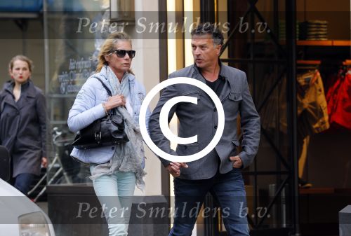 Amsterdam 2 juni 2015
Milika Peterzon en Jurgen Smit samen op de pc hooftstraat.