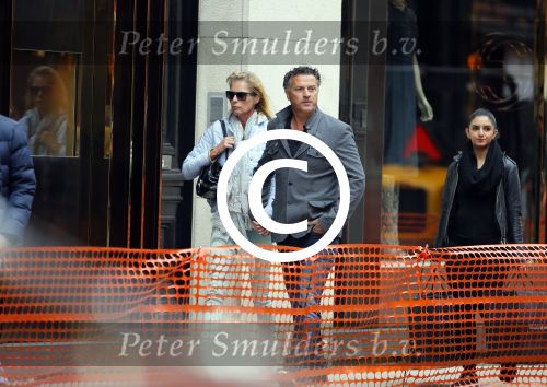 Amsterdam 2 juni 2015
Milika Peterzon en Jurgen Smit samen op de pc hooftstraat.