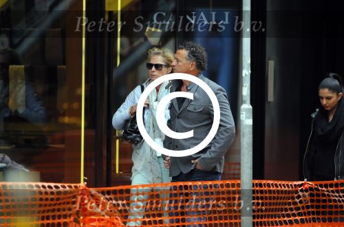 Amsterdam 2 juni 2015
Milika Peterzon en Jurgen Smit samen op de pc hooftstraat.