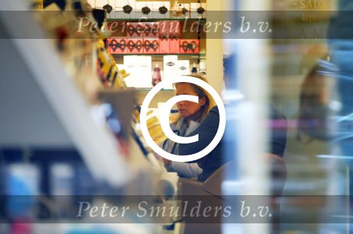 Amsterdam 2 juni 2015
Milika Peterzon en Jurgen Smit samen op de pc hooftstraat.