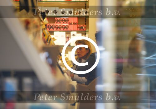 Amsterdam 2 juni 2015
Milika Peterzon en Jurgen Smit samen op de pc hooftstraat.