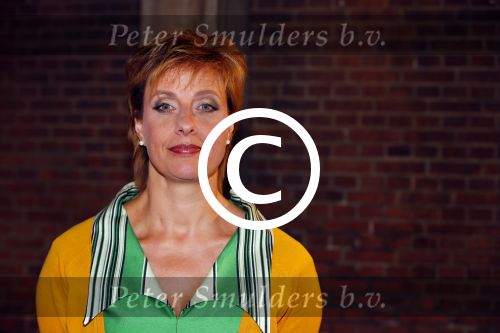Amsterdam 8 mei 2015  
Albert Verlinde presenteert de cast van Grease met oaTim Douwsma , Vajen van den Bosch Rene v Kooten Tommie Christiaan en Mylene d\'Anjou.
De presentatie is bij de westergasfabriek.