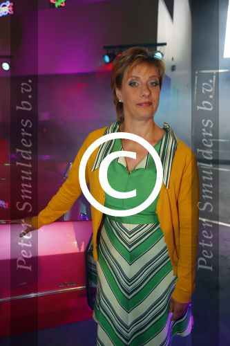 Amsterdam 8 mei 2015  
Albert Verlinde presenteert de cast van Grease met oaTim Douwsma , Vajen van den Bosch Rene v Kooten Tommie Christiaan en Mylene d\'Anjou.
De presentatie is bij de westergasfabriek.