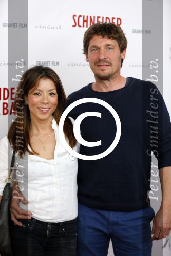 Amsterdam 25 mei 2015
Premiere Schneider vs Bax van Alex v Warmerdam in het eye theater. Nadja Hupscher met vriend