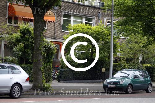 Amsterdam 9 juni 2015
De nieuwe vriendin van Martijn Krabbe Noi Pakon vertrekt bij zijn huis .