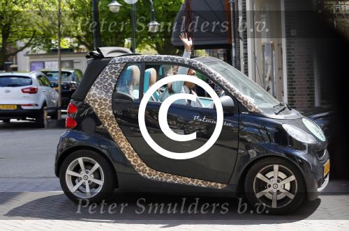 Amsterdam 7 mei 2015 
Patty Brard in haar smart de Patmobile