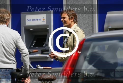 Amsterdam 20 mei 2015
Philip Cocu met een vriend op de fiets in Amsterdam.