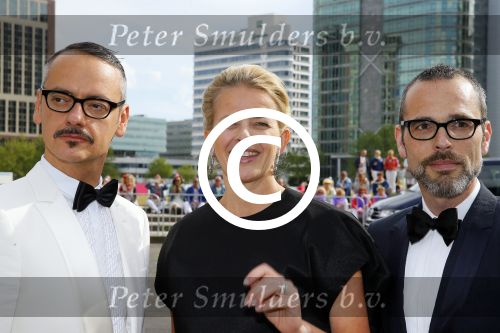 Amsterdam 30 mei 2015
Het 23e damdiner vindt weer plaats bij de HMH Heineken Music Hall.
Prinses Mabel kwam samenmet Viktor en Rolf.