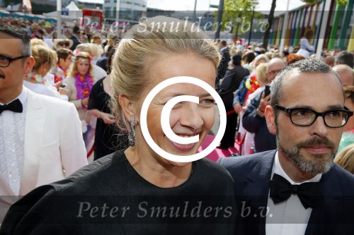 Amsterdam 30 mei 2015
Het 23e damdiner vindt weer plaats bij de HMH Heineken Music Hall.
Prinses Mabel kwam samenmet Viktor en Rolf.