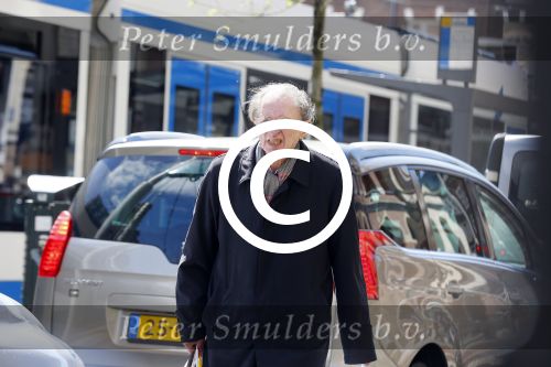 Amsterdam 6 mei 2015  
Schrijver Remco Campert op straat in amsterdam