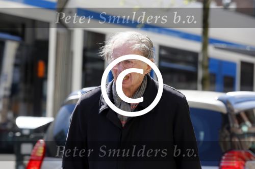 Amsterdam 6 mei 2015  
Schrijver Remco Campert op straat in amsterdam