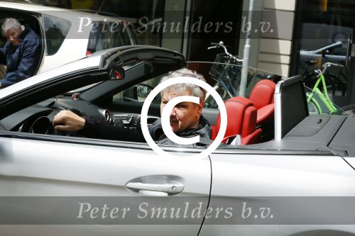 Amsterdam 28 mei 2015
Rene Froger in zijn Mercedes SL AMG Cabrio in amsterdam zuid.
