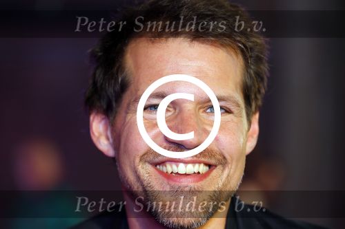 Amsterdam 8 mei 2015  
Albert Verlinde presenteert de cast van Grease met oaTim Douwsma , Vajen van den Bosch Rene v Kooten Tommie Christiaan en Mylene d\'Anjou.
De presentatie is bij de westergasfabriek.