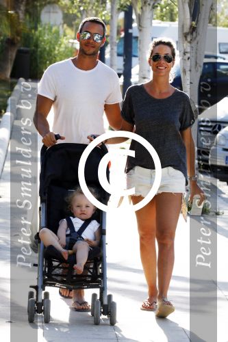 ibiza 15 mei 2015
Renee Vervoorn met man Guy v d Reijden en dochter Monroe op ibiza