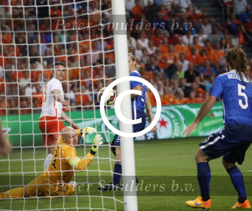 Amsterdam, 5 Juni 2015
Vriendschappelijke interland Nederland-USA, eindstand 3-4
Robin v Persie