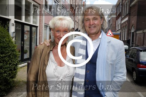 Amsterdam 8 juni 2015
Boekpresentatie Boek Danielle Oonk van t Schip in Yogacentrum Amsterdam. Ronald Jan Heijn met vriendin