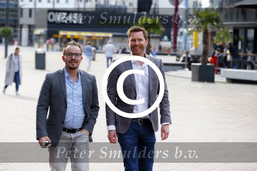 Amsterdam 11 mei 2015
Premiere Pitch perfect 2 in pathe arena.
Sipke Jan Bousema met vriend
