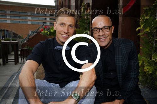 Amsterdam 11 mei 2015 
Jon v Eerd en zijn partner Ton vieren hun 30 jarig huwelijk met een feest met vele collega\'s. Stanley Burlesson met vriend