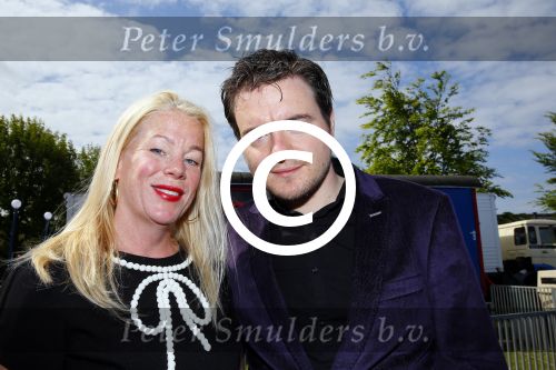 Amsterdam 21 mei 2015  
Presentatie nieuwe theaterstukken Janke Dekker Productions. (Janke Dekker en Michael v Praag)
Aanwezige castleden Erris v Ginkel Esther Lindenbergh Frans Mulder Johnny Kraaijkamp Kali v Starrenburg Suus Ruis Sandra Reemer Xander de Vledder Truus te Stelle Maaike Widdershoven en Mike Weerts